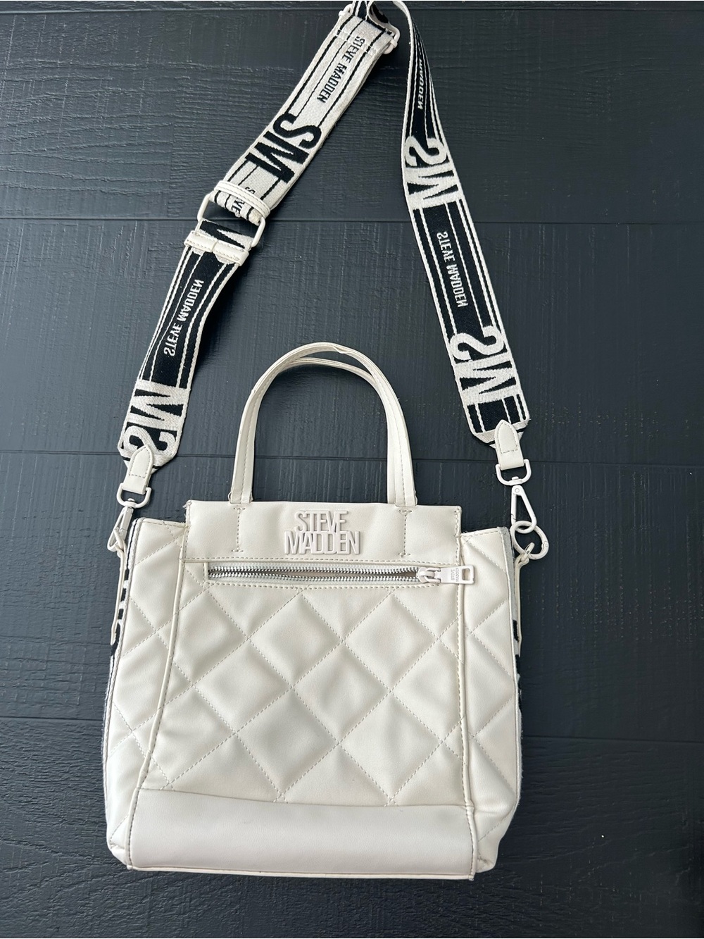 Steve Madden Cream Quilted Tote with Logo and removable  cross body strap - Picture 2 of 14